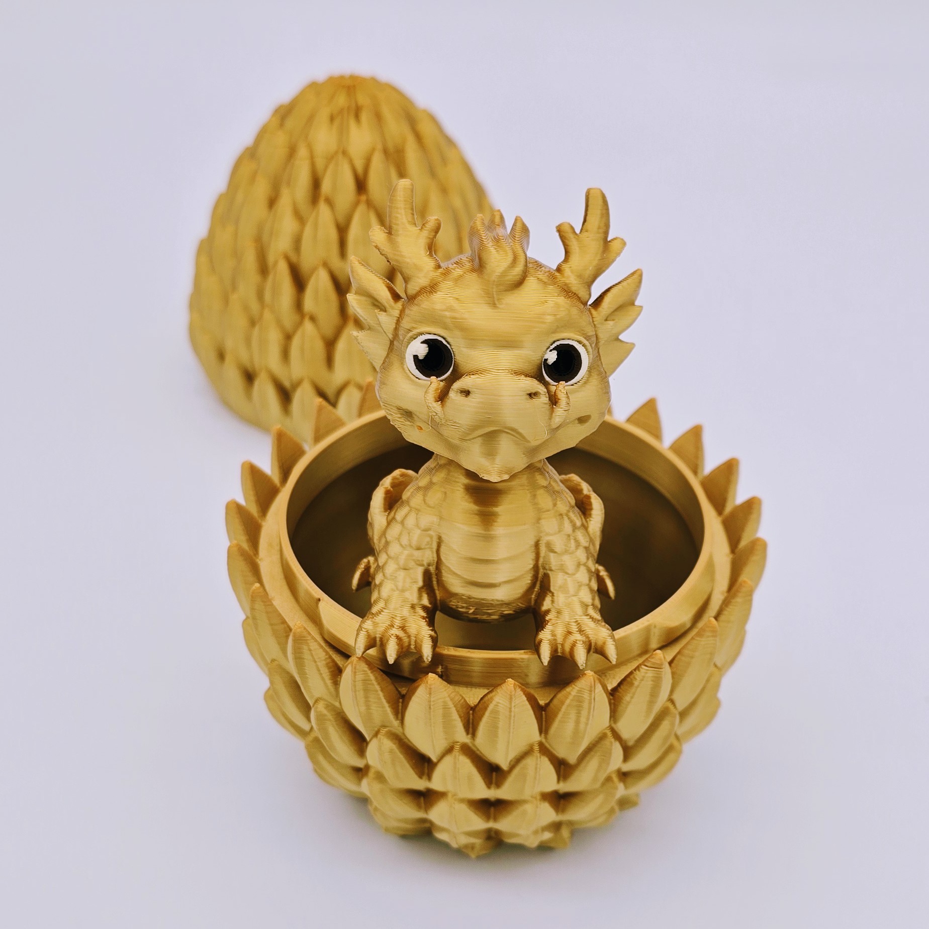 Goldener-Drache im Ei Ansicht 4